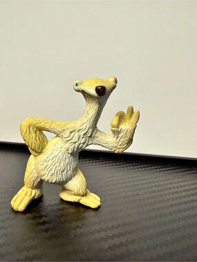 McDonald's Ice Age Sid the Sloth Happy Meal Toy Figure Yellow